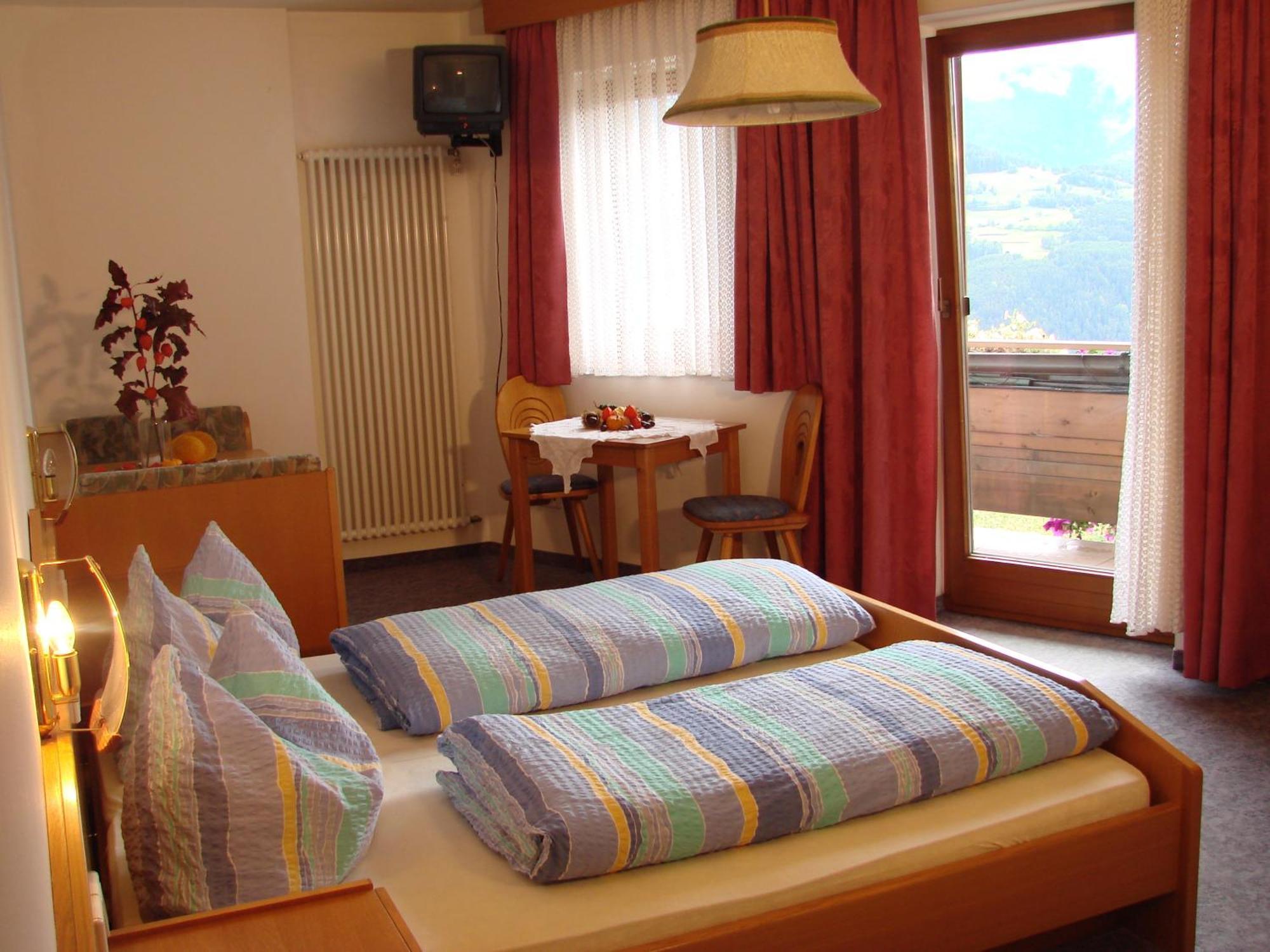 Gasthof Hotel Woehrmaurer Velturno Esterno foto